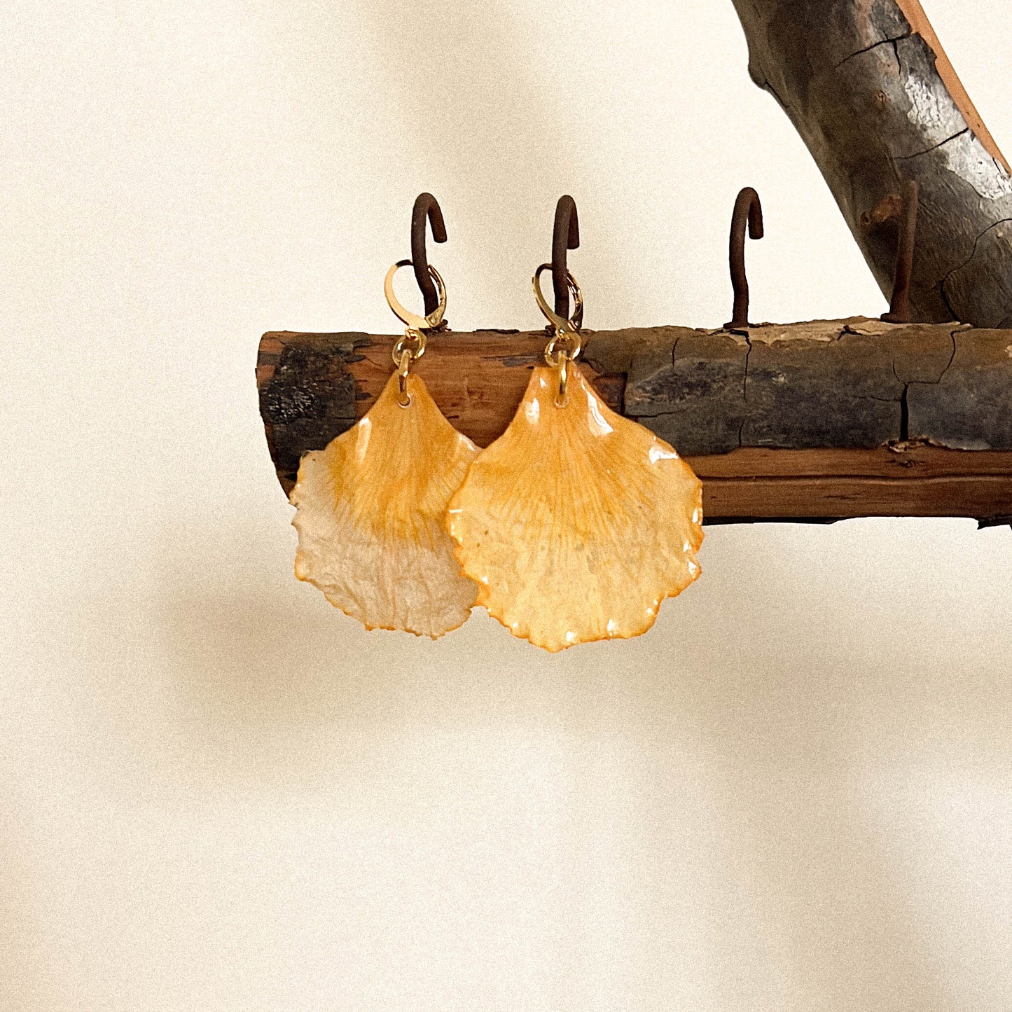 Flamboyán amarillo earrings