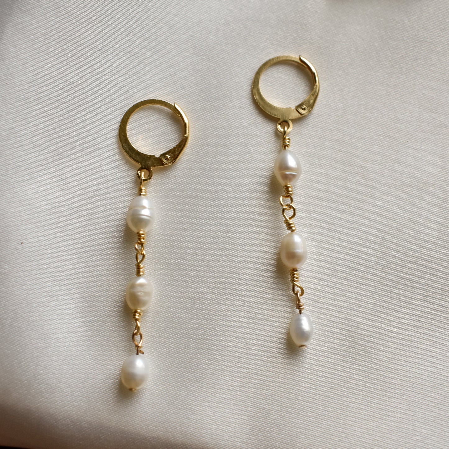 Hanging pearls
