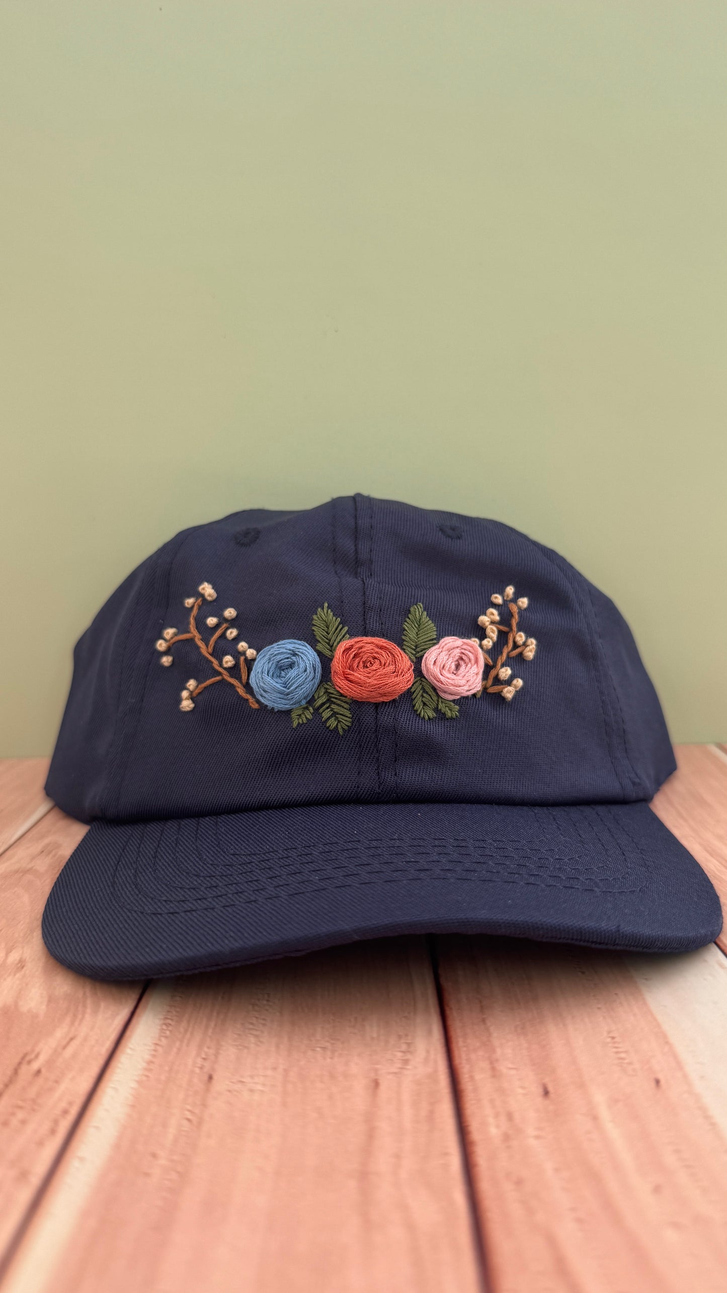 Gorras Bordadas a Mano